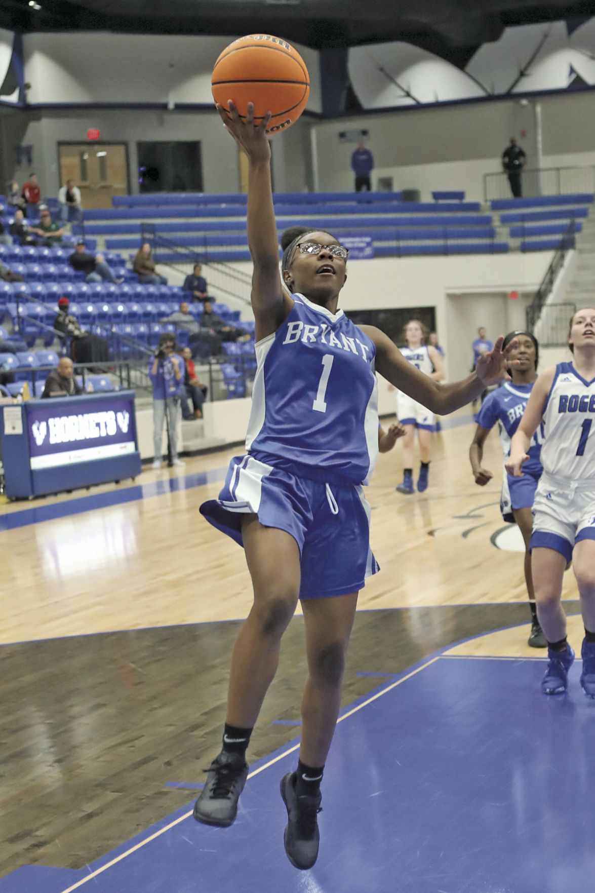 TIERRA TROTTER